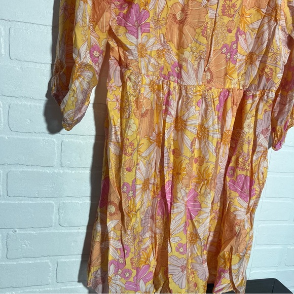 H&M Womens Dress in Orange and Pink Flowy Loose Fit 3/4 Sleeves V Neck Large - Picture 6 of 9